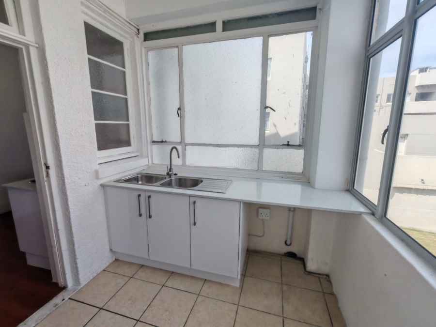 To Let 2 Bedroom Property for Rent in Summerstrand Eastern Cape
